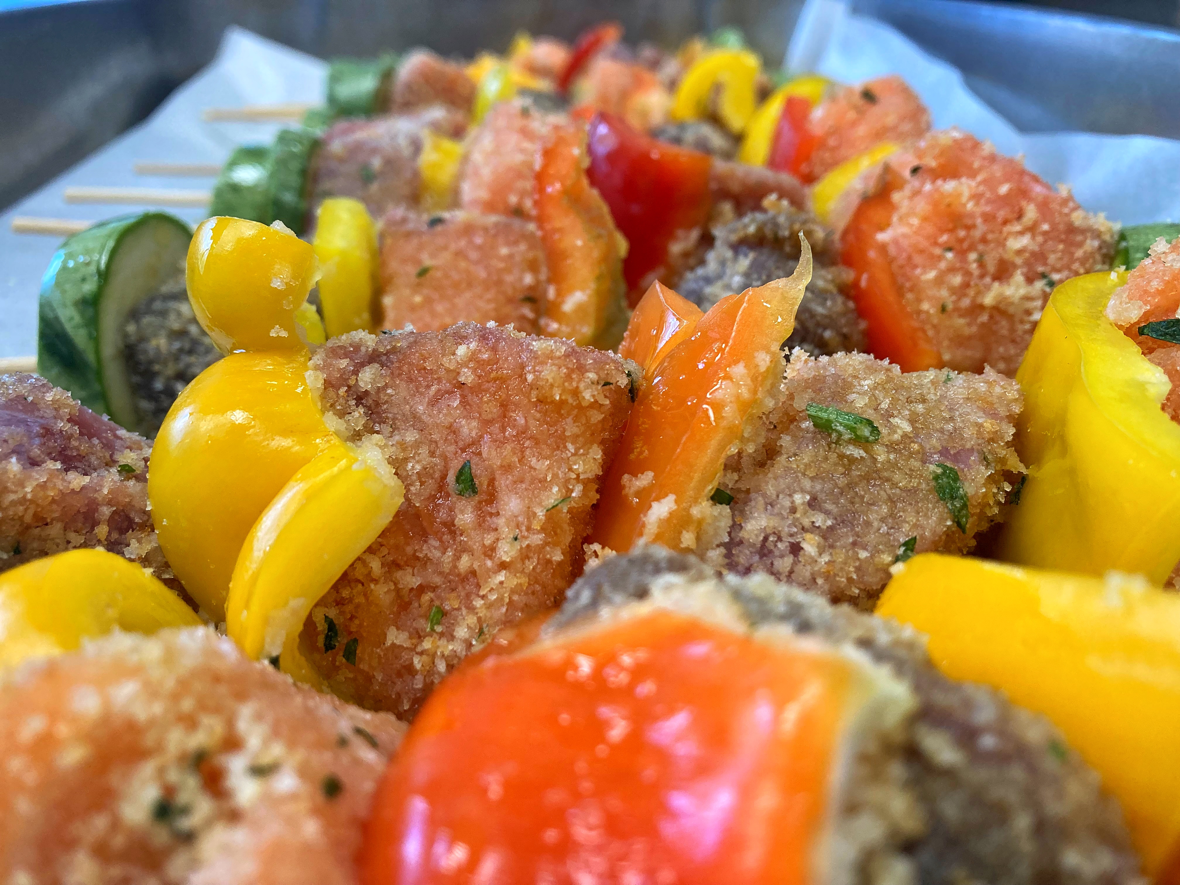 Spiedini di pesce freschi